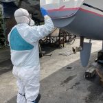 Feinarbeiten am Heck