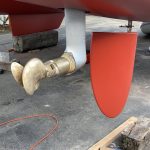 Ruder und Saildrive vor dem finalen Anstrich