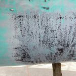 Im Vergleich: Schaber und Exzenterschleifer