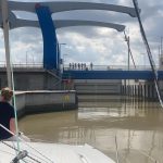 Annes Familie an der Nesserlander Schleuse