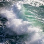 Herheranrollende Atlantikwellen